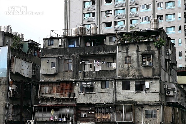 老屋整建不論內部補強或外觀拉皮，申請案經審查核定後，最高可以獲得 1,000 萬元補助。(新北市都更處提供)