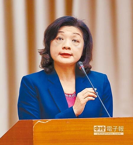 金管會主委王儷玲(下圖)接受前任長官曾銘宗(右圖)的質詢,「曾立委」炮火猛烈,對昔日部屬毫不手軟。(陳信翰攝)