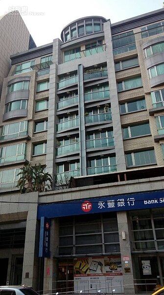 2. 「璀璨蘭雅」樓高9層,總戶數僅有18戶。