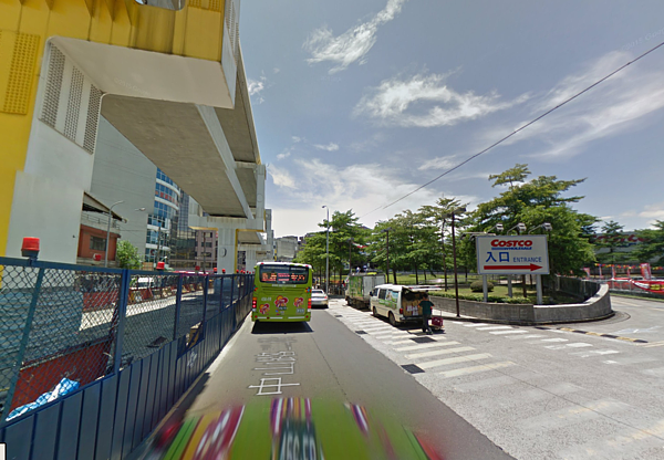 中和Costco緊鄰捷運施工地,導致當地交通陷入黑暗期。(翻攝自Google Map)