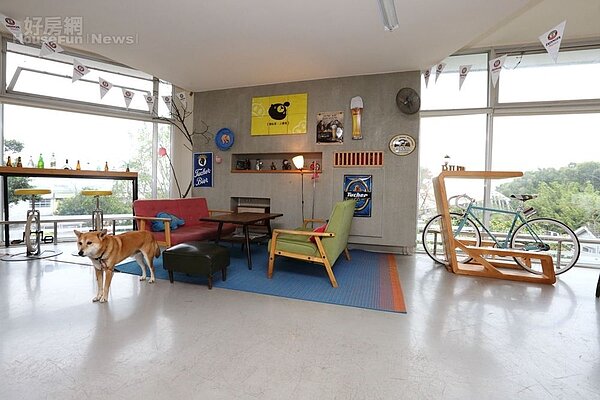 9.休憩區的空間仿如自家客廳般溫馨，簡約中帶有文青風。
