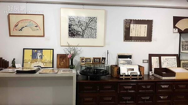 2.名畫、古文物、骨董皆專業收藏。