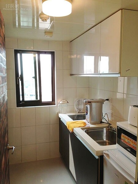 9. 吃素多年的楊馨,在這間廚房料理素食。