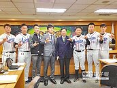 鄭文燦親頒獎　Lamigo拚三連霸