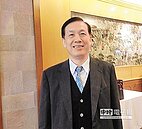 賴正鎰：政治、觀光要脫鉤