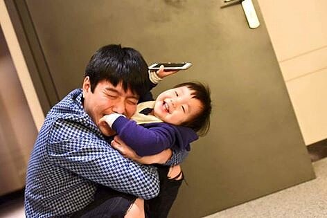 六月40歲生日,在《2分之一強》攝影棚過生日(蔡君茹*六月臉書)