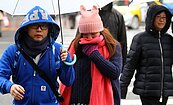 越晚越冷！強烈冷氣團來襲　周四低溫下探10度