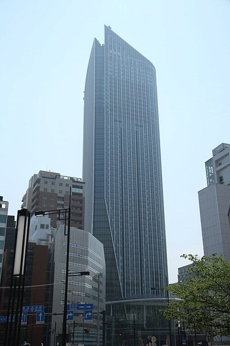 東京的「虎之門之丘」是經典的創造「積極公共利益」的範例。圖／翻攝維基百科