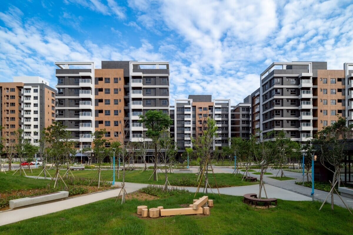 桃園市府首創推動可負擔住宅制度，首波在桃園航空城安置住宅釋出107戶，未來總價約市價5成。圖：市府都發局提供