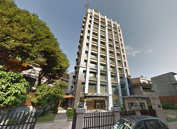 郭書瑤買下信義區「新紐約」小套房。(翻攝自Google Map)