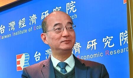 身為央行理事的台經院院長張建一研判,央行「目前沒有升息急迫性」,利率連九凍機率高。圖∕本報資料照片