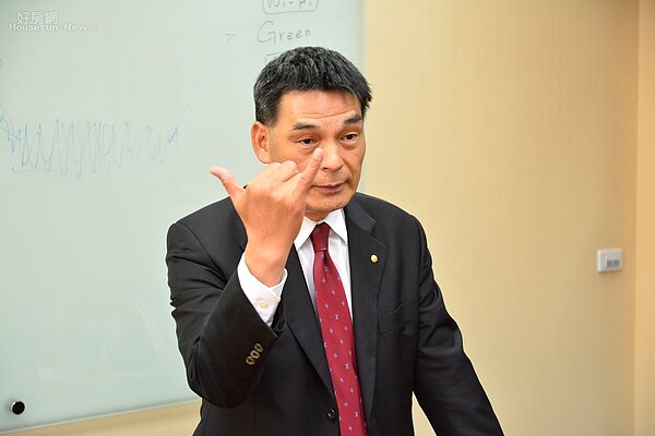 戴德梁行顏炳立。(好房網News記者 陳韋帆/攝影)