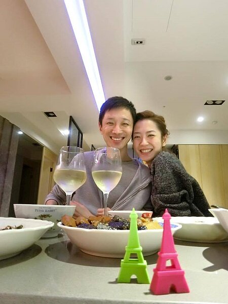 楊千霈傳出跟富二代男友登記結婚的好消息，不過卻被爆料「只愛挑這款」。（翻攝自楊千霈臉書）