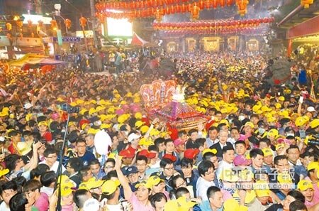 
大甲媽起駕了（黃國峰攝）
 