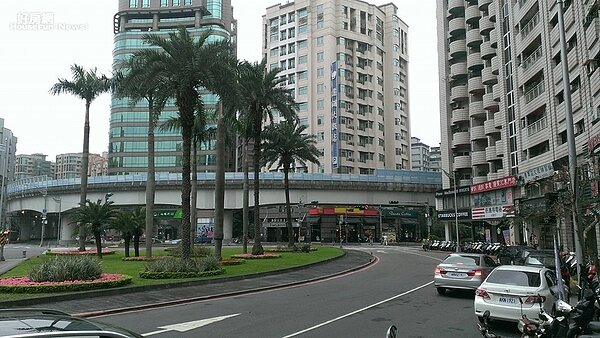 捷運文湖線情境圖。(好房網News記者賈蓉/攝影)