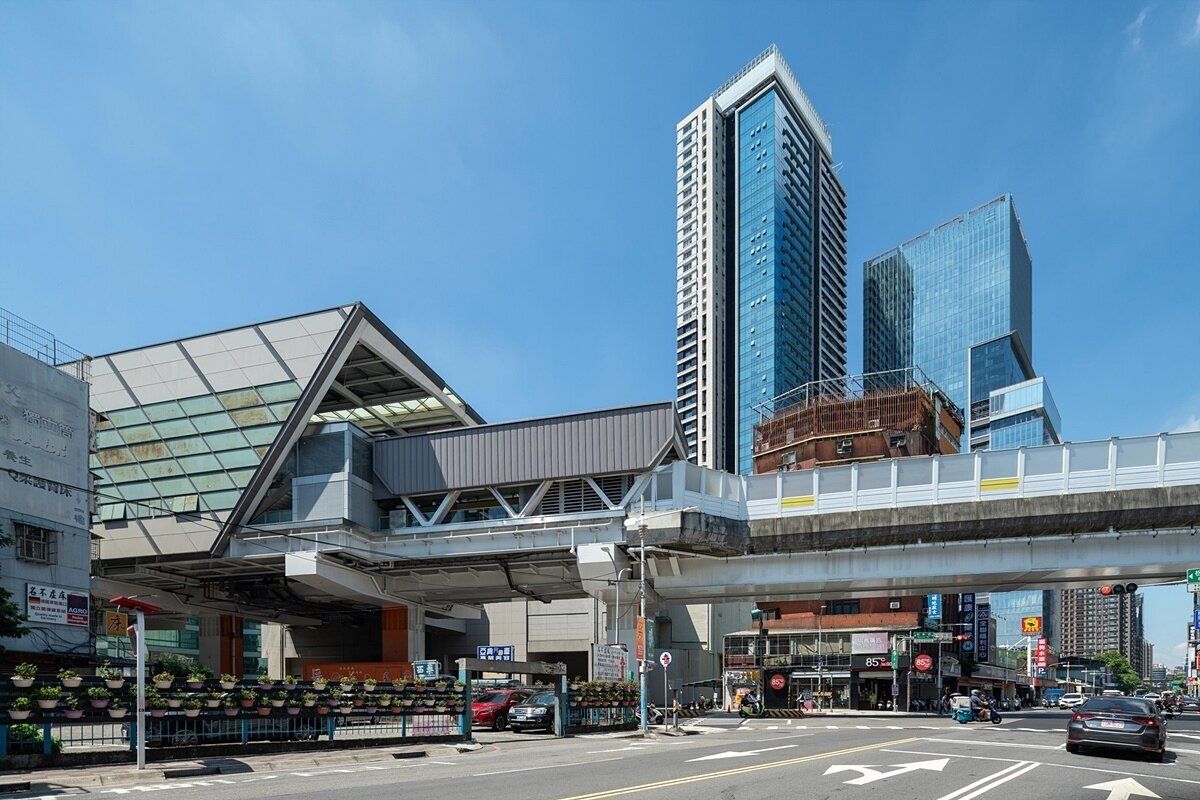 中和二八張產業聚落很夯,具備新北環狀線捷運路網,未來更有萬大線一期會串聯,對外交通便利,周邊生活機能也相當好。圖/好房網News記者林和謙/攝