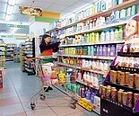 雨不停，宅商機發威　零售業意外創歷年3月新高