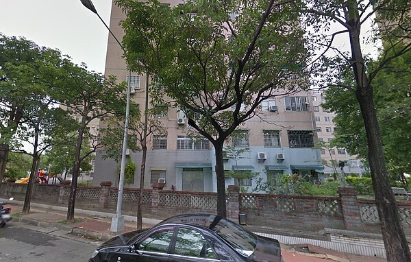 永就社區的行道樹永遠長不高。（翻攝自google map）