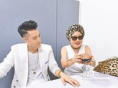 比莉眼到兒鈔票到　周湯豪60萬遊日孝親