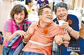 照顧腦麻兒50年　8旬翁無悔