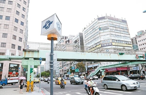 資料顯示,今年首季北市公寓行情持平,有些區域反而還逆勢上揚。 圖/報系資料照