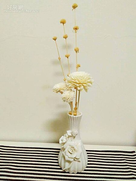 4.楊采菲用一個月時間做的插花擺飾。