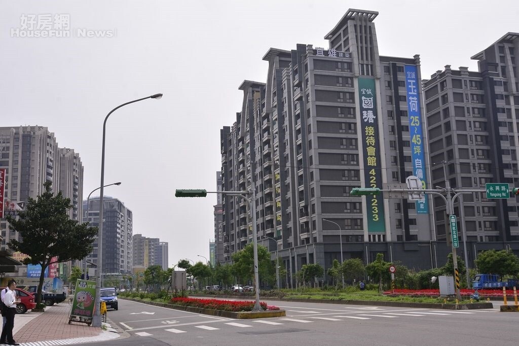 青埔擁有大量新成屋,賣壓沉重。(好房網News記者陳韋帆/攝影)