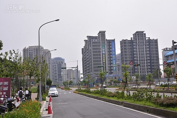 網友自曝在青埔買房「比鄰居便宜300萬」,擔心破壞社區感情。(好房網News記者陳韋帆/攝影)