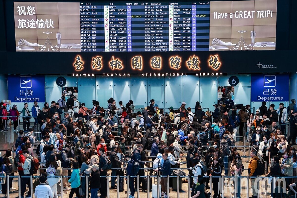 桃園機場端午疏運期間自6月18日至6月22日共5天，預估總旅運量約71.3萬人次，建議旅客提早3小時抵達機場。記者黃仲明／攝影 