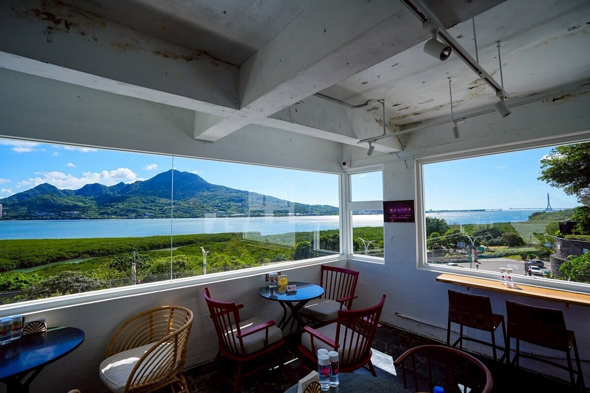 三樓規劃為「「SUN HOUSE 124°」景觀咖啡廳,推出後就吸引大批人流,並成為大家的打卡熱門景點。圖/業者提供