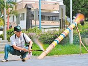 來電光賞梯田　放雷公火竹炮