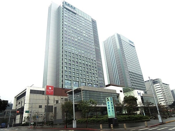 結合台鐵、捷運、高鐵形成「三鐵共構」的南港車站,將為南港地區注入新活力。 照片由台鐵局提供