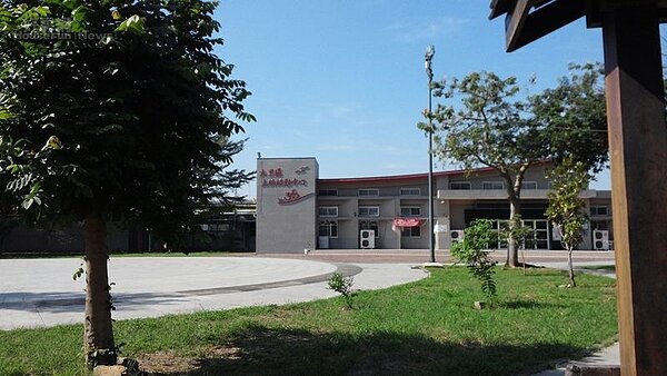 3.附近有公園、河堤、活動中心,都是運動的好去處。