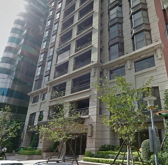 最新實價登錄「國泰賦格」價格跌2~3成(翻攝google map
)