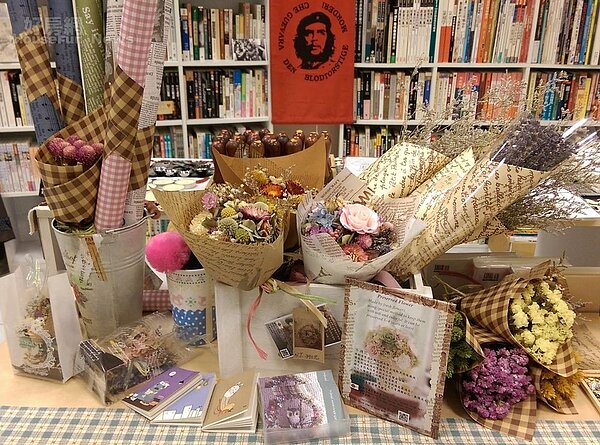 5.店裡寄售的乾燥花。