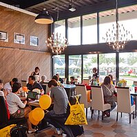 文創、咖啡飄香接待中心　為期8年的生活形象館