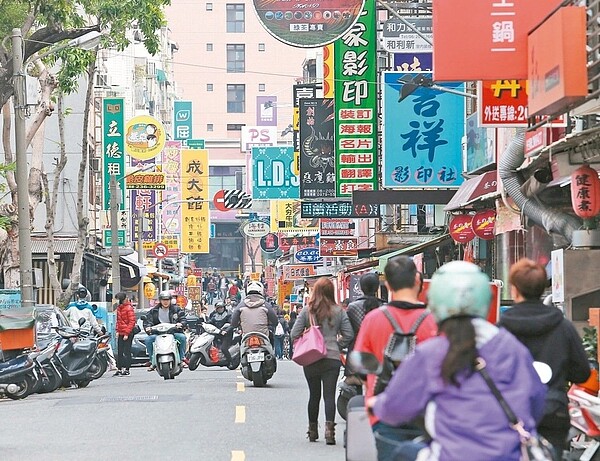 台南市成大商圈腹地廣大，融合多元面貌。 記者劉學聖／攝影