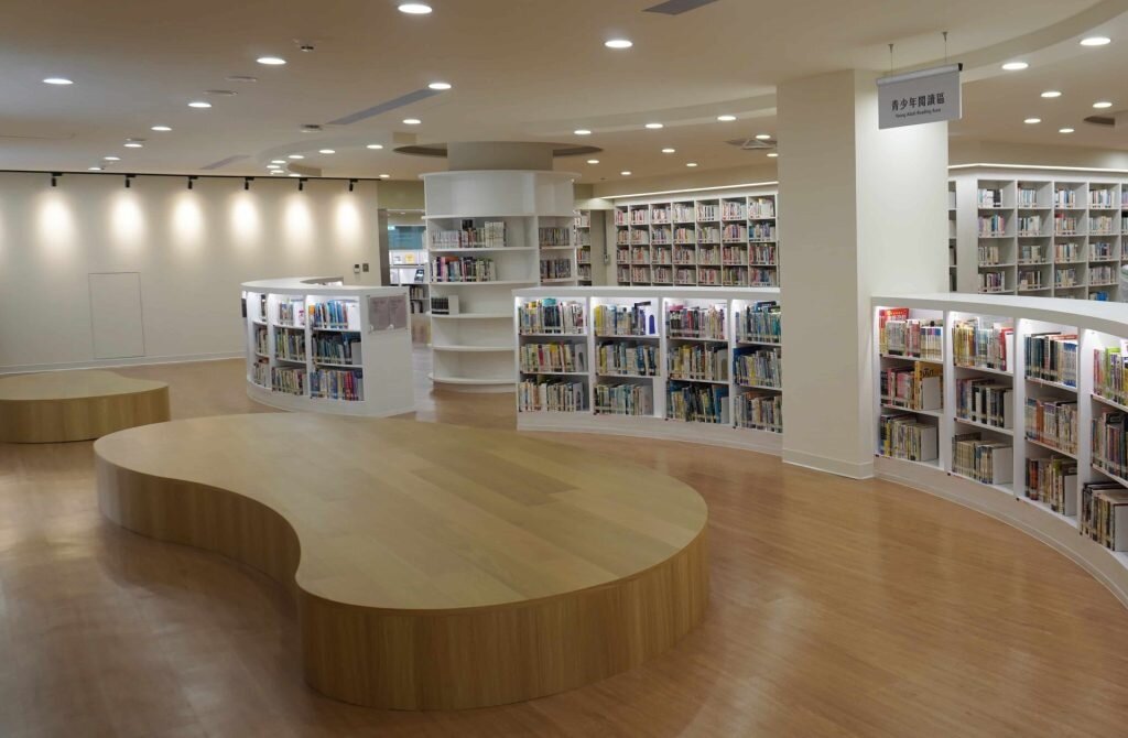 青少年閱讀區。圖／基隆市文化觀光局