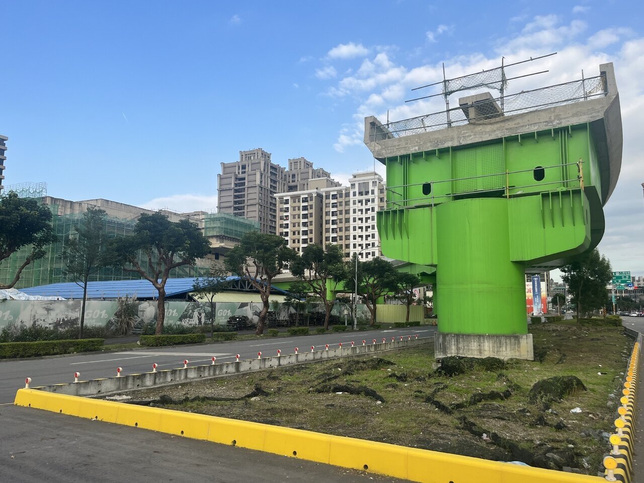 桃園捷運綠線延伸中壢駐車廠及部分高架路段土建工程由2家營造業者合作承攬，預計9月開工。本報資料照片
 