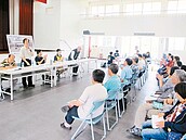 中壢第一市場拆遷…攤位、租金喬不攏　攤商大罵