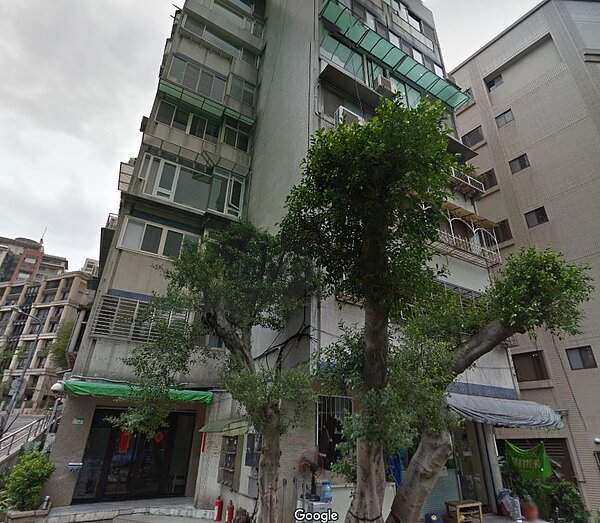 終於退休了!馬英九昨日回文山區老家,受到民眾熱烈歡迎。(擷取自google map)