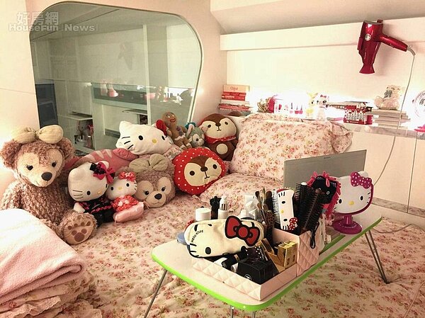 4.白白雖然平時給人健身狂的印象，但其實保持著一顆少女心，家裡被各式各樣Hello Kitty給堆滿！
