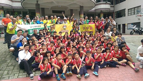 永慶慈善基金會公益活動(圖片提供/永慶房產集團)