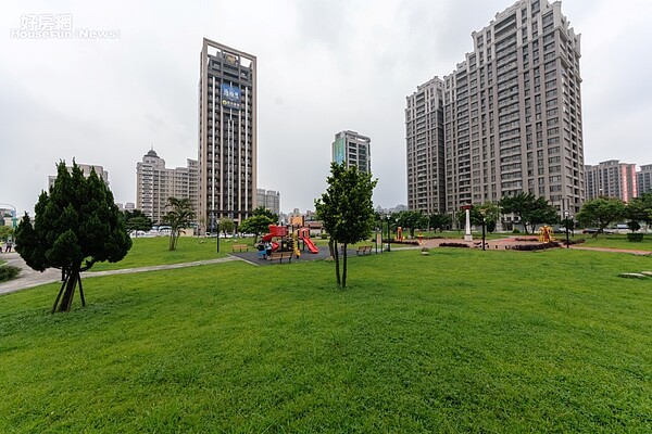 桃園房貸專員直指建商帶頭向下殺,已讓房價修正20%。(好房網News記者張聖奕/攝影)