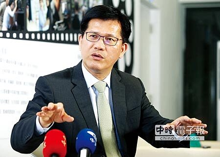 台中市長林佳龍表示，台灣所有產業最有競爭力的廠商，都在中部會合，台中是國內「機光電」產業整合最好的地方。圖／黃國峰 