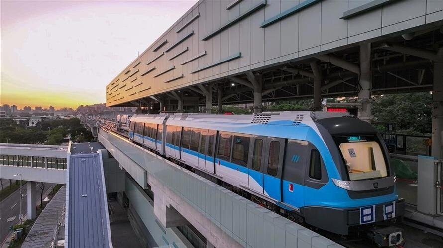 捷運三鶯線30日下午2時正式通車,持電子票證可免費搭乘至8月31日。圖/新北市政府提供