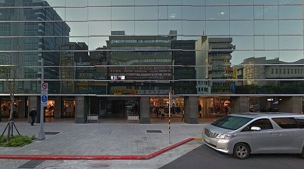 台玻集團將商辦大樓易手給華固。（翻攝自google map）