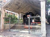 搬火車頭進公園？台鐵搖頭