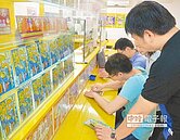 刮刮樂南區造勢　買千元送骰骰樂