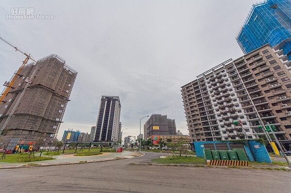 中壢、青埔、街景、 重劃區(好房網News記者 張聖奕/攝影)